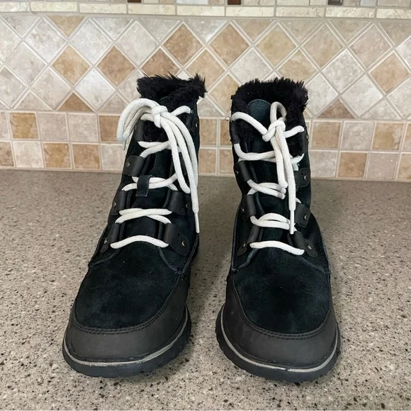 Sorel Women’s Joan Explorer Cozy Black Leather/Suede Size 8 - Picture 2 of 10